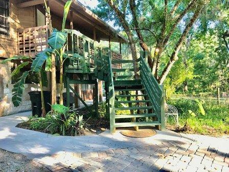Tropical Escape Sarasota, Real Florida Up Close!