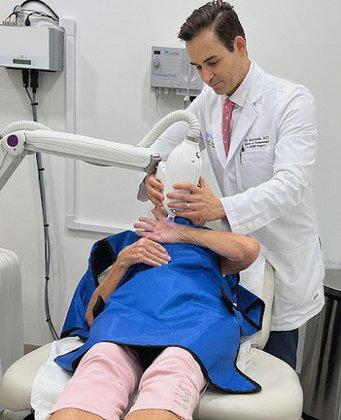 Dr. Sean E. Mazloom, MD, FAAD