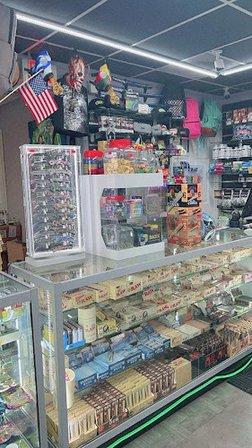 Sam’s Smoke Shop