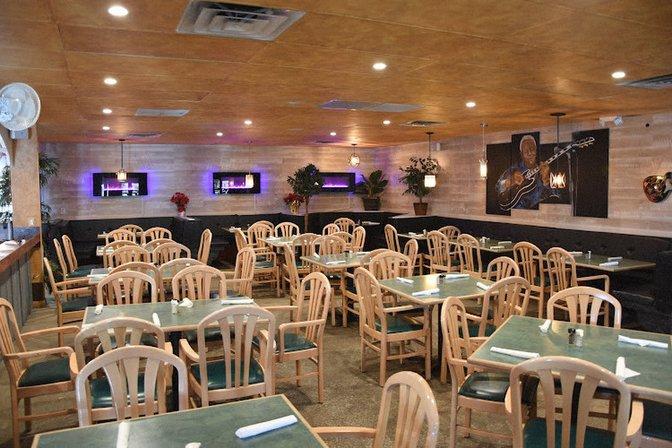 Englewoods On Dearborn Restaurant