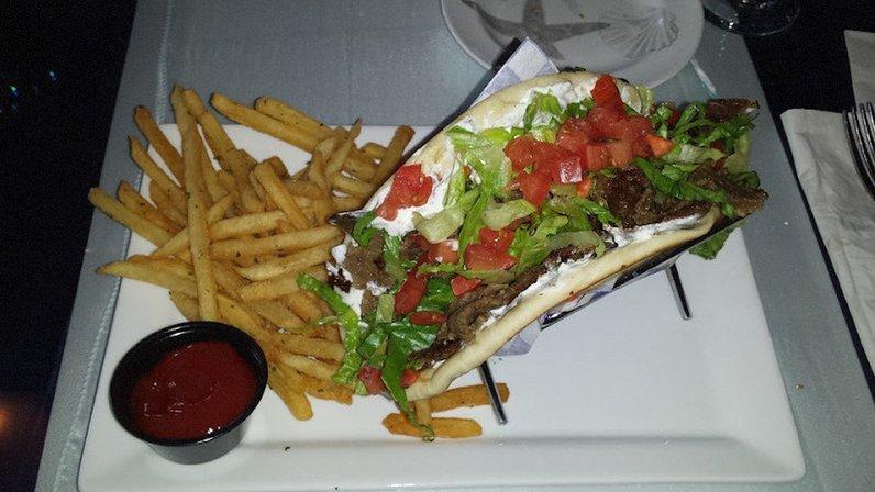 Taverna Manos Mediterranean Grille