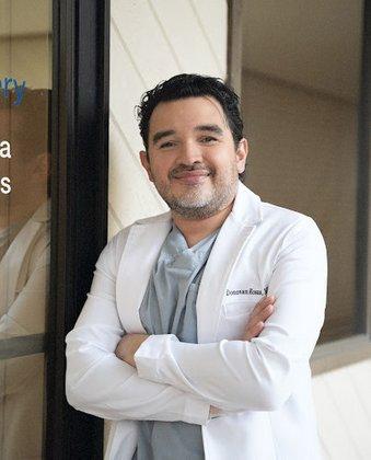 Dr. Donovan Rosas, Plastic Surgeon | The Institute of Aesthetic Surgery