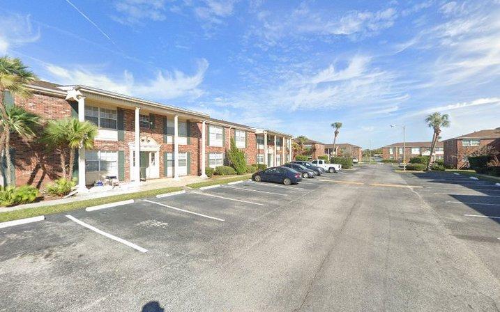 Lake Bentley Shores Condos