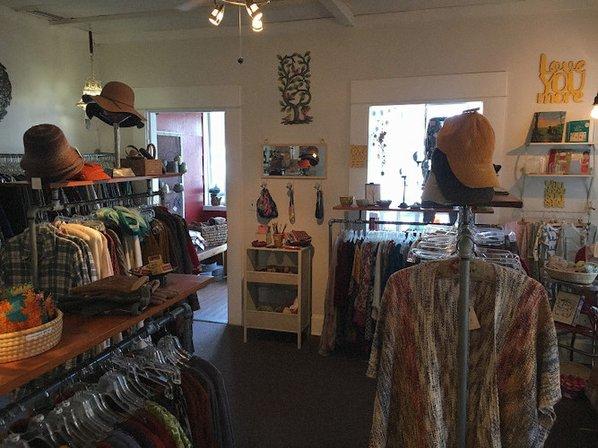 The Chameleon - Natural Boutique