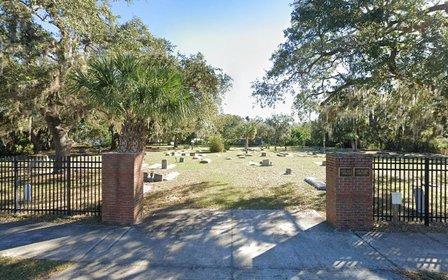 Lake Maude Cemetery