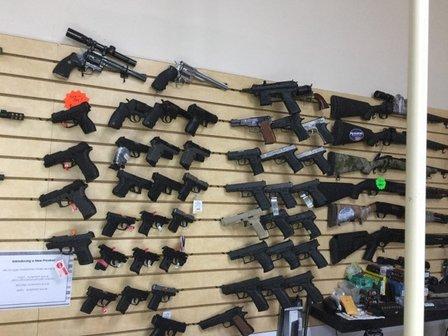 4 Corners Pawn and Gun