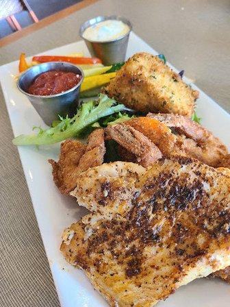 West 82 Bar And Grill