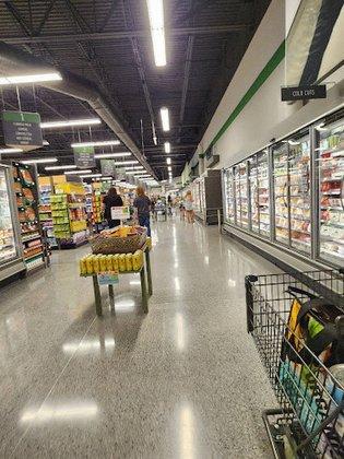 Publix Liquors at Lake Juliana