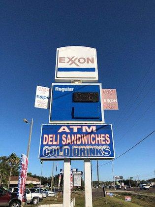 Discount Signs and Wraps