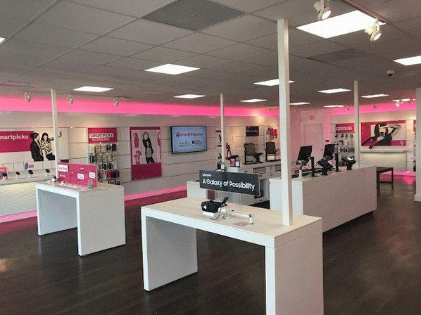 T-Mobile Authorized Retailer