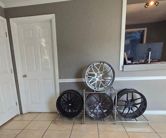 Automotive Repair Lobby and Towing