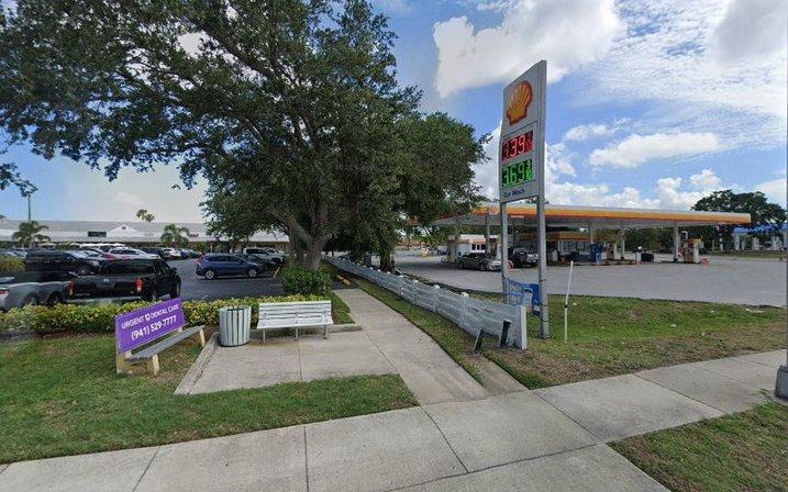Cortez Rd W/66th St W