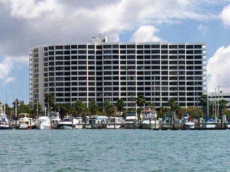 Bay Plaza Condominium Sarasota