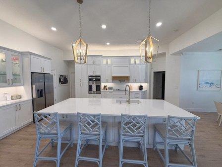 Reyes Countertops & Cabinets