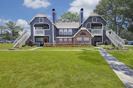 Twin Lakes Apartments