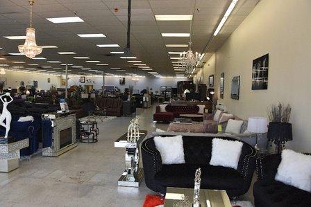 Max Furniture Outlet - Bradenton
