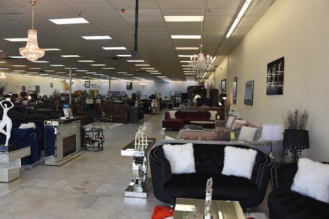 Max Furniture Outlet - Bradenton