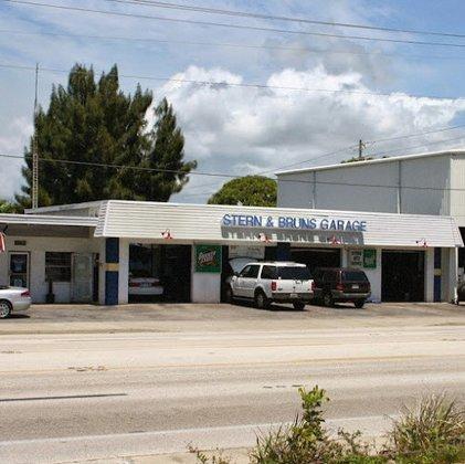 Stern & Bruns Garage