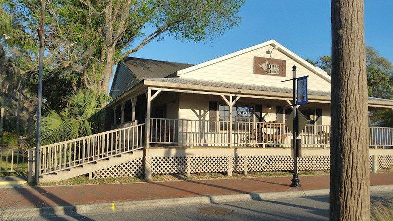 River Ranch Bar & Grill