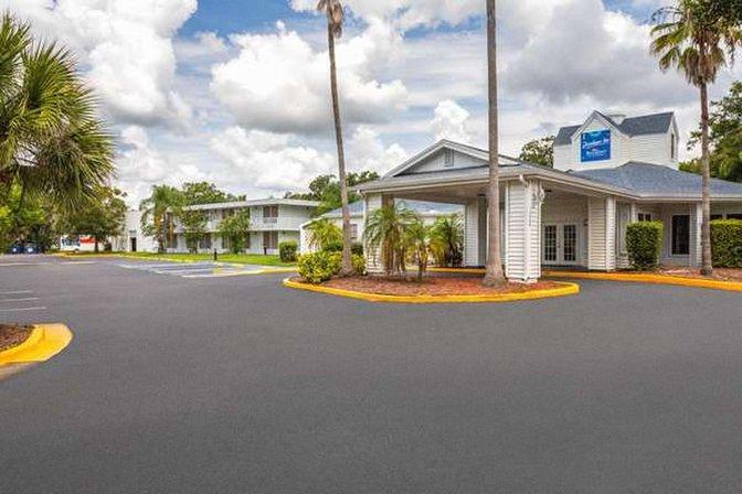 Baymont by Wyndham Orlando Lake Buena Vista South