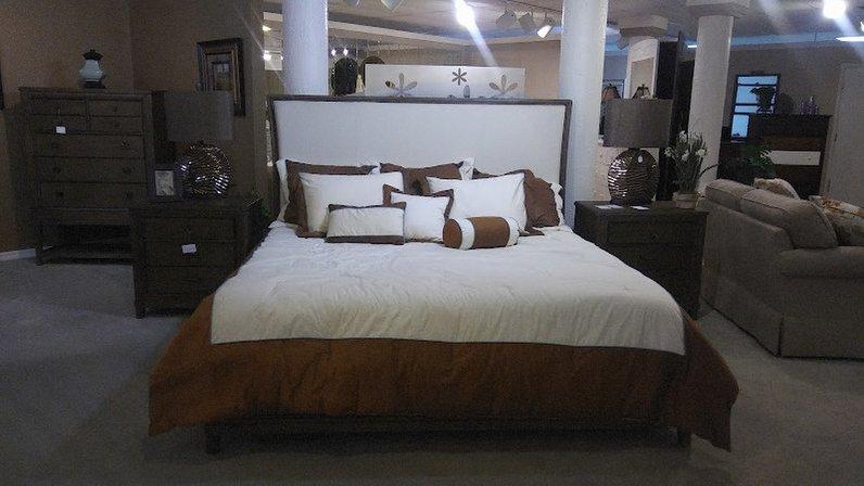 Claussen's Furniture