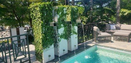 SRQ Privacy walls