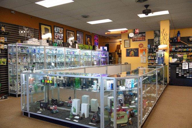CITY OF VAPORS VAPE SHOP & SMOKE SHOP SRQ Sarasota & Bradenton