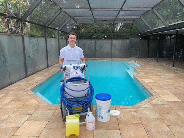 Sarasota Pool Cleaning And Repair
