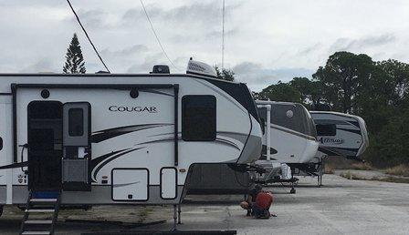 Henkel's RV