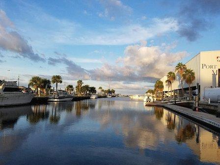 Port Hudson Marina LLC
