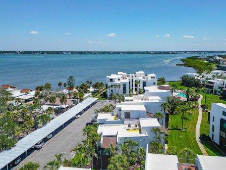 Tamarind Gulf & Bay Condominium
