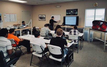 Avionica - Avionics Technician Association (Kissimmee)