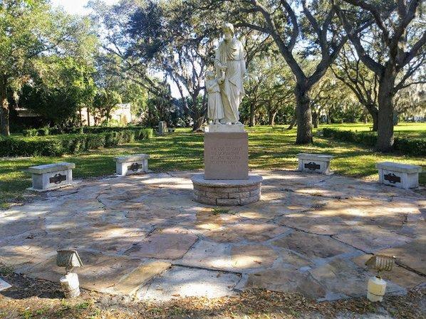 Sarasota Memorial Park