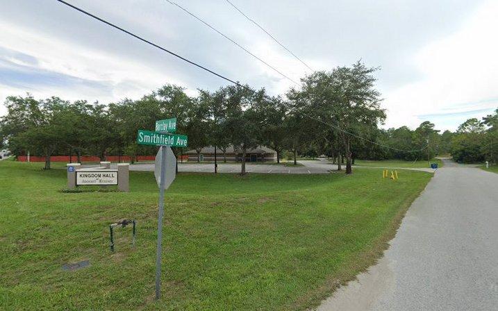 Kingdom Hall of Jehovah's Witnesses--Seven Hills, Spring Hill East, Suncoast, & Brooksville Spanish