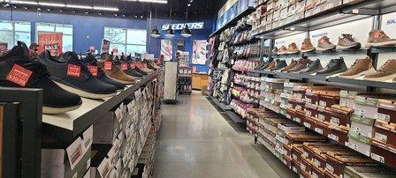 SKECHERS Warehouse Outlet