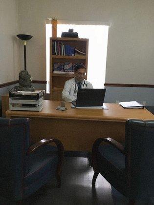 Khan Kashan R MD