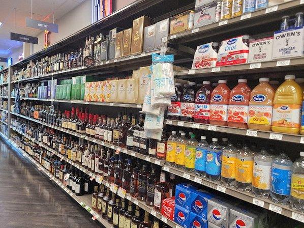 Publix Liquors at Kathleen Square