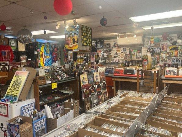 Vinyl Vibes CD SHOP