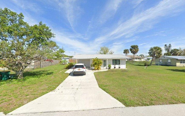 3 Mi to Englewood Beach: Home w/ Patio & BBQ