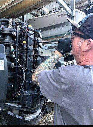 HouseCall Marine Mobile Outboard Boat Mechanic Services
