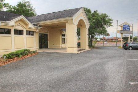 Advanced Dermatology and Cosmetic Surgery - Spring Hill - 5060 Commercial Way