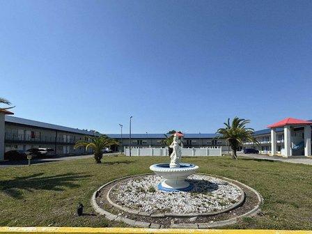Motel 6 Englewood, FL