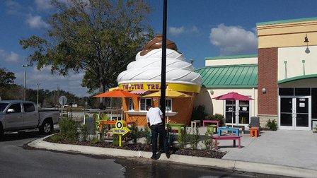 Twistee Treat Vine St.