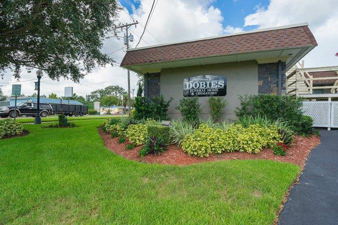 Thomas B Dobies Funeral Home - Tarpon Springs Chapel