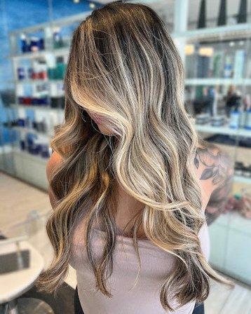 Juliana Dias Hair Stylist