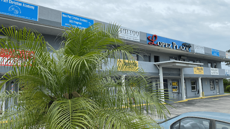 Lopez Plaza