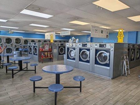 Samoset laundromat