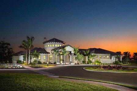 Waters Edge at Sanctuary Cove