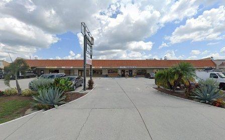 El Manantial Supermarket