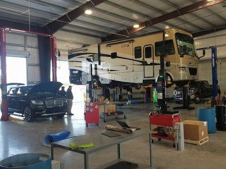 Jarrett Gordon Body Shop , RV & Commercial Service Center